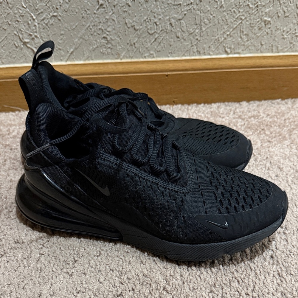 Nike 270